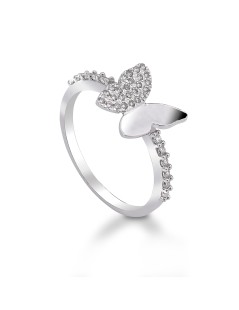 Anello in oro bianco farfalla con zirconi