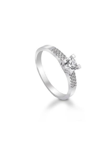 Anello solitario in oro bianco con zirconi